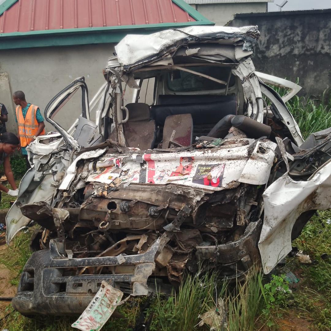 Again,11 Lives Lost In Enugu-Portharcourt Expressway Crash